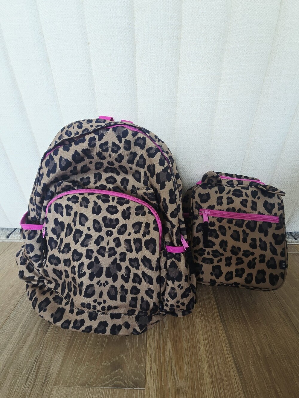 GAP Kids Leopard/Pink Print Backpack and Lunch Box - Picture 2 of 6
